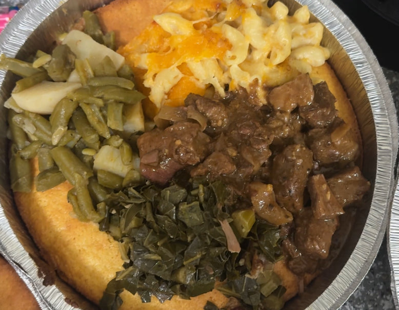 Beef Tip Cornbread Bowl