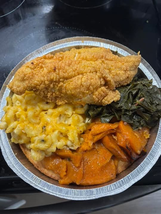 Catfish Filet Cornbread Bowl
